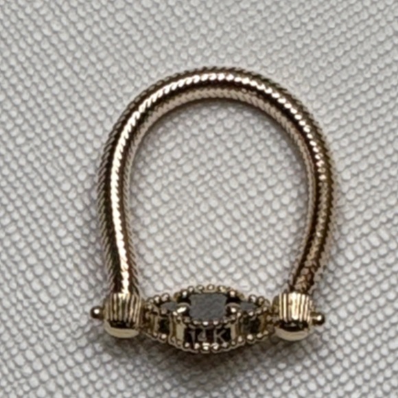 14K Elegant Black and Gold Women's Ring - Picture 5 of 6